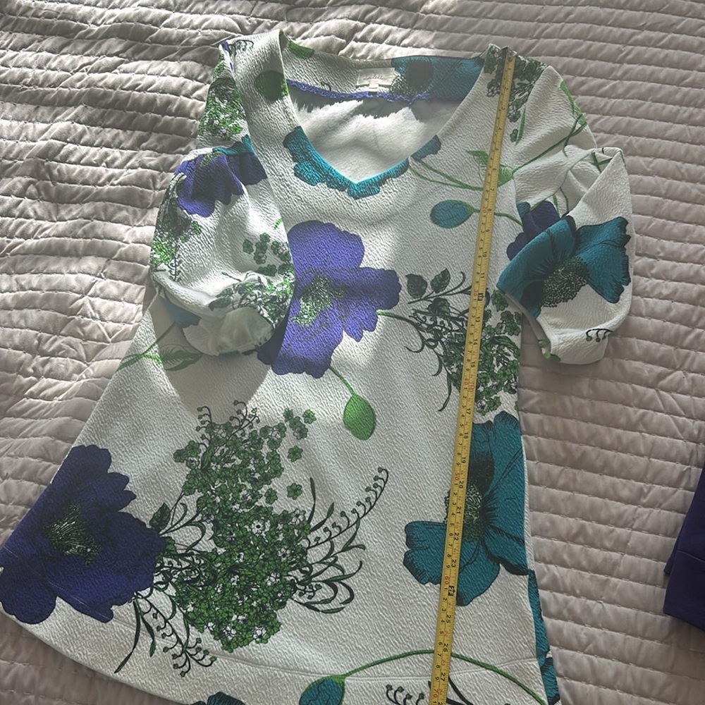 Tunic - Picture 3 of 5